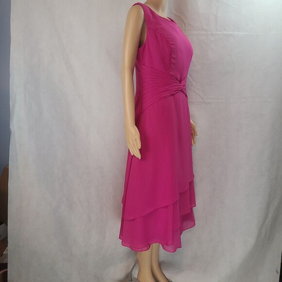New Mother of the Bride (10) Fuchsia Chiffon Sleeveless Pleated Waist Midi Dress - Picture 9 of 10